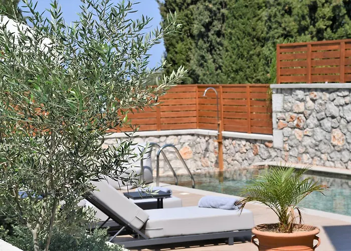 Seaesta Villa *